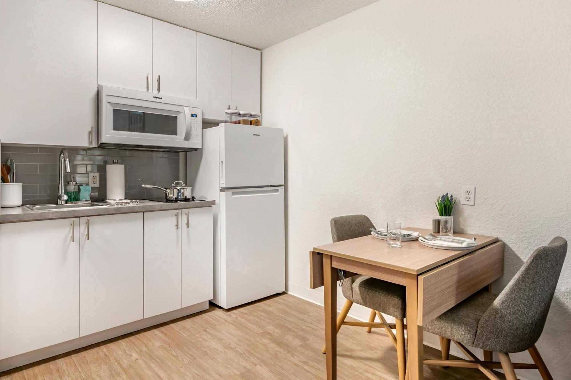 Intown Suites Extended Stay Greensboro Nc - Airport Kültér fotó