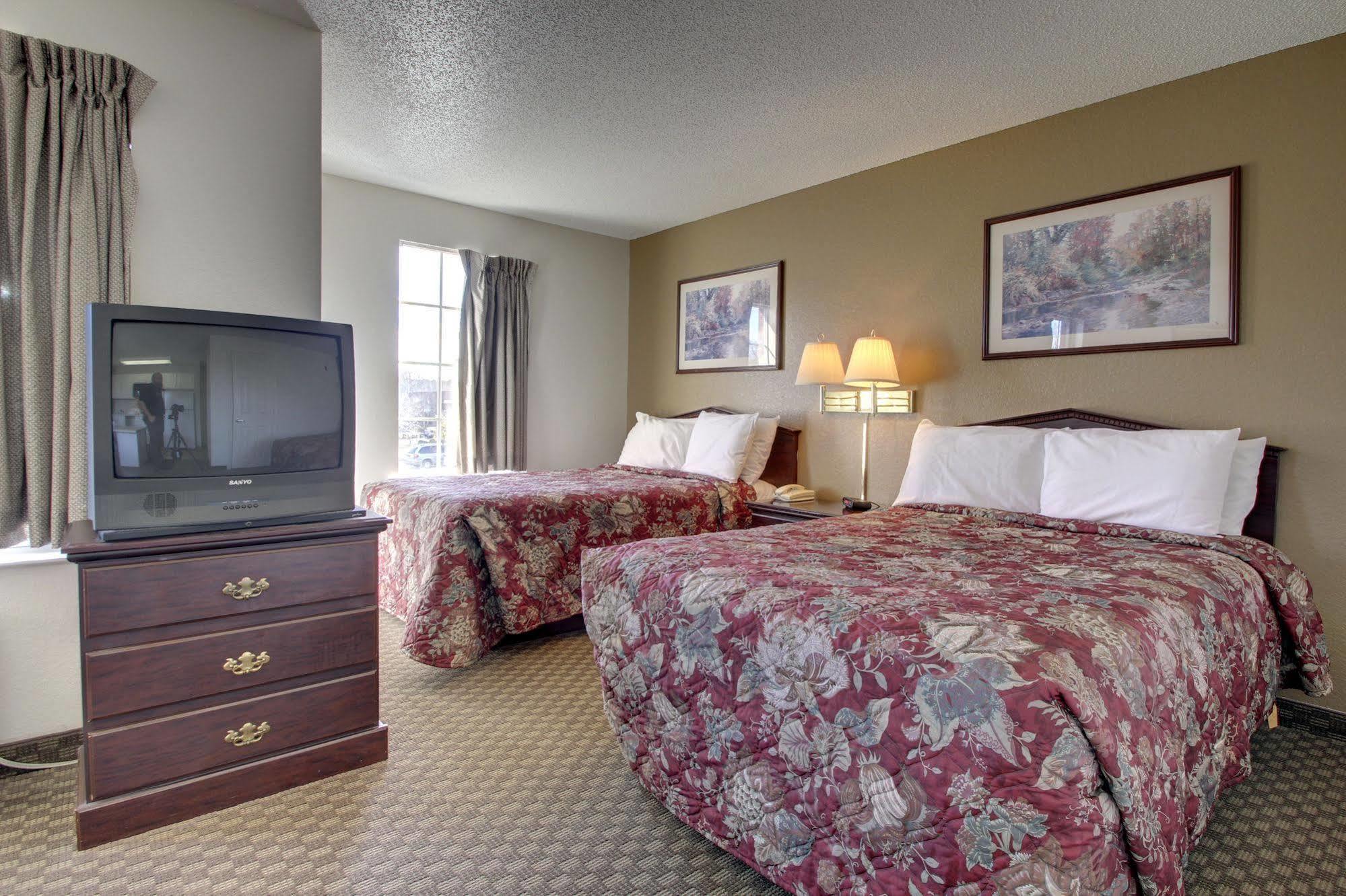 Intown Suites Extended Stay Greensboro Nc - Airport Kültér fotó