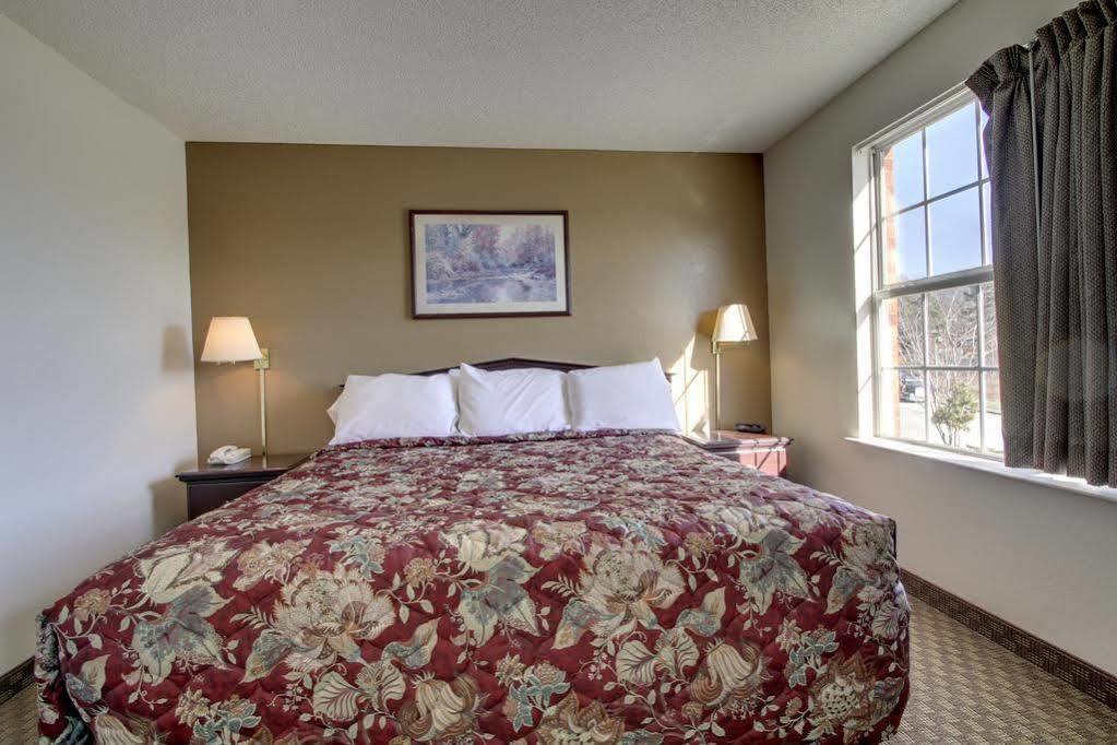 Intown Suites Extended Stay Greensboro Nc - Airport Kültér fotó
