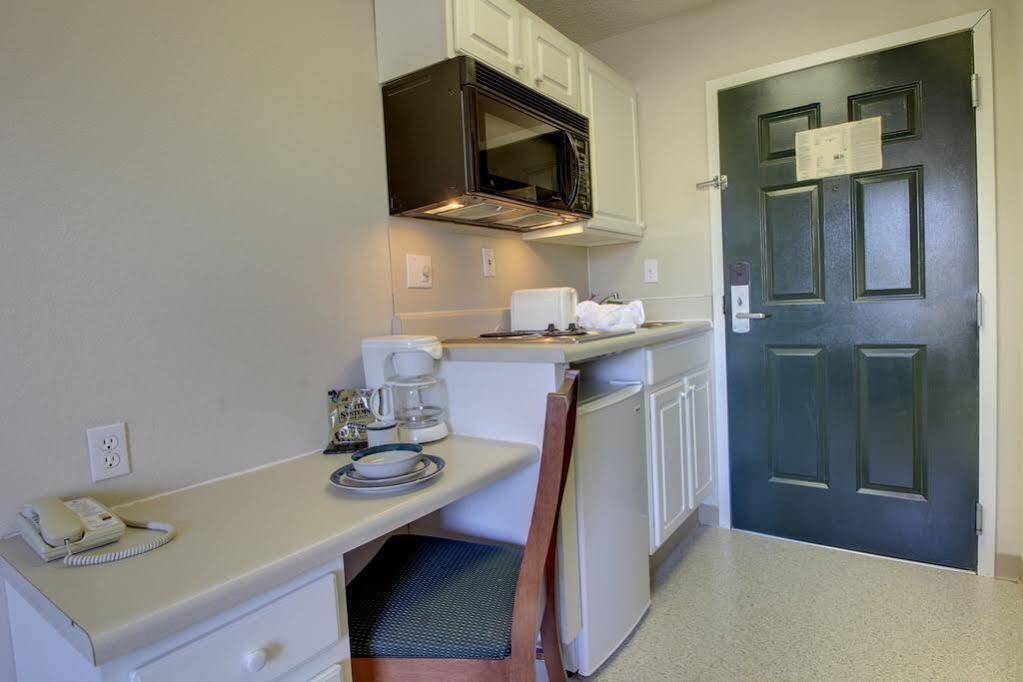 Intown Suites Extended Stay Greensboro Nc - Airport Kültér fotó